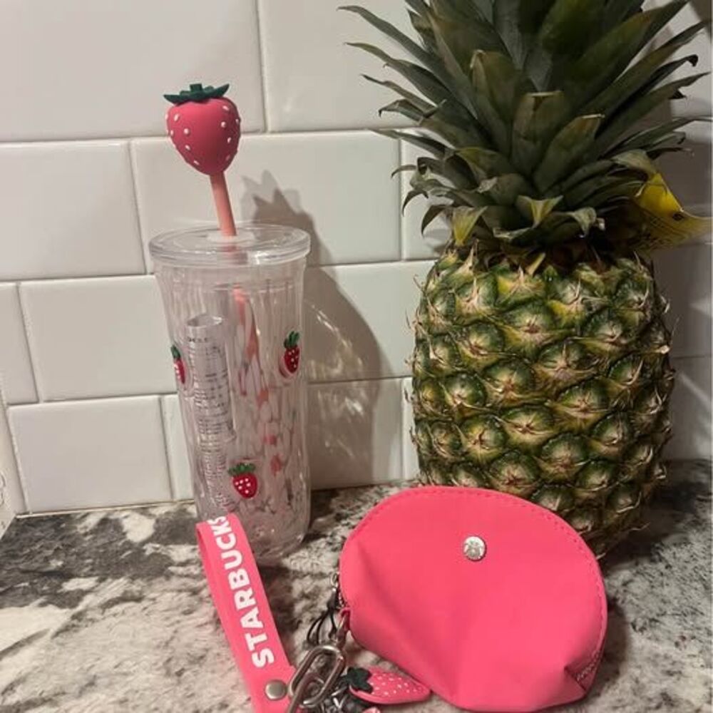 Starbucks Pink Summer 2026